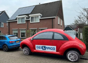 Lesauto van de zijkant