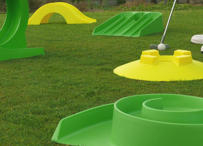 Midget golf gras